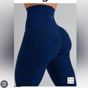 Buff bunny Legacy leggings